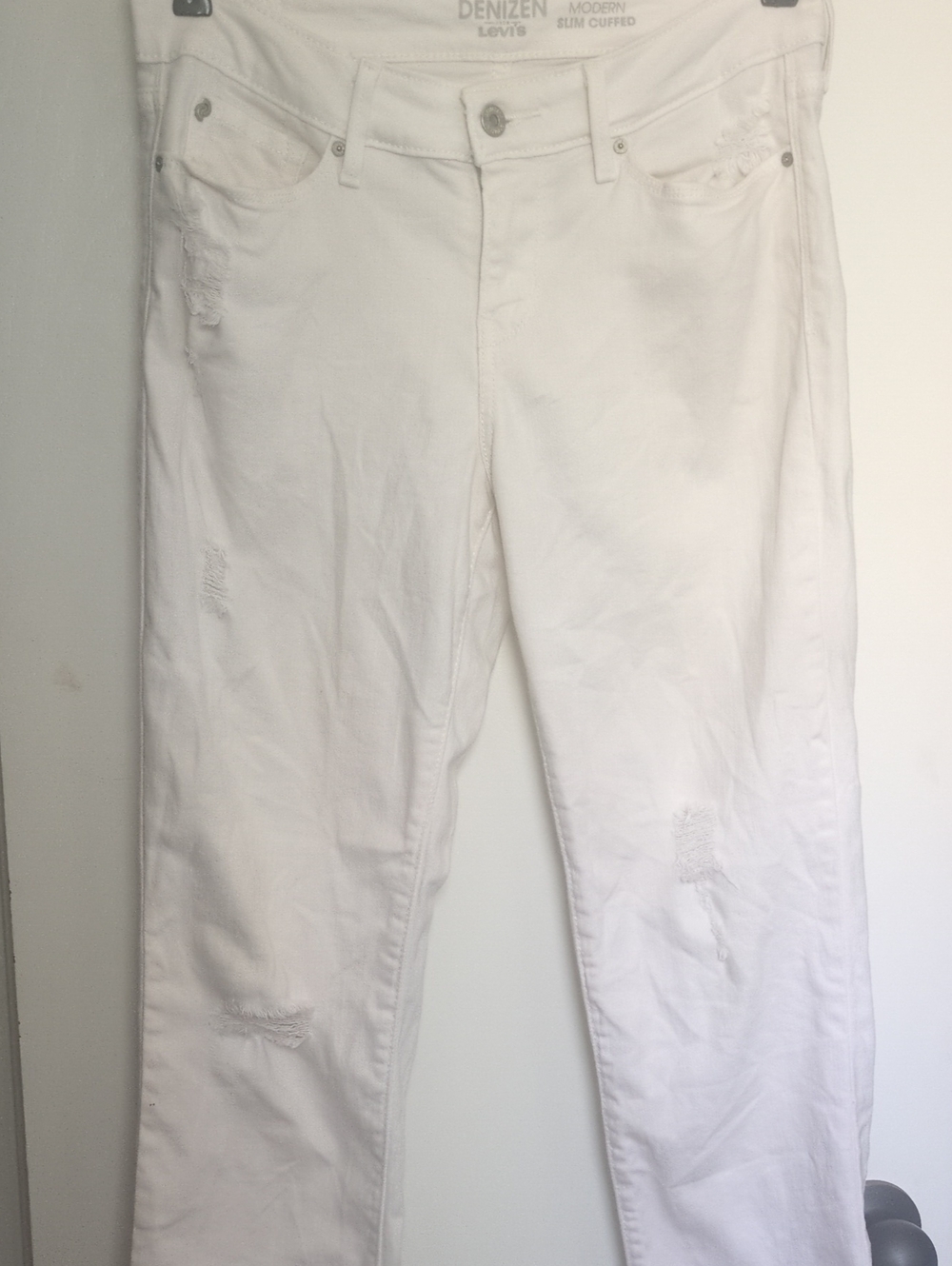 Levi's Women's White Stretch Distressed Jeans 6